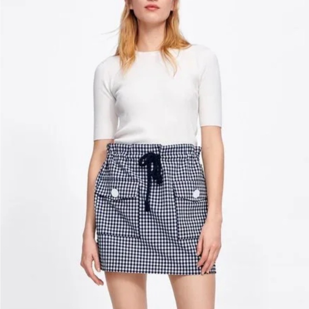 NWOT  ZARA MINI GINGHAM SKIRT